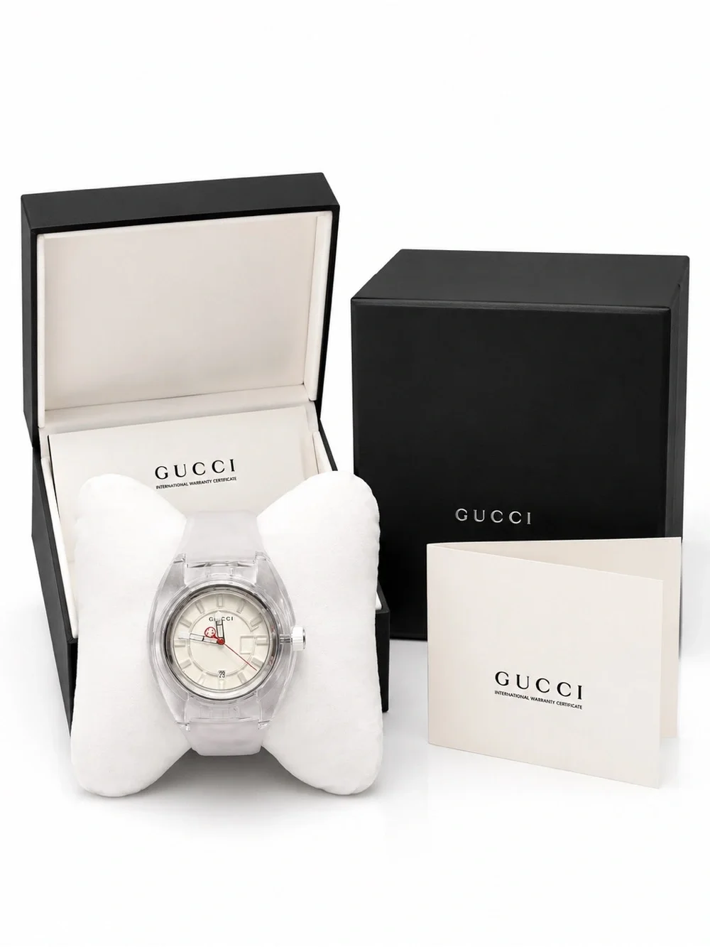 Gucci Sync XXL YA137110, a 46 mm Swiss-quartz watch with a transparent case/whit